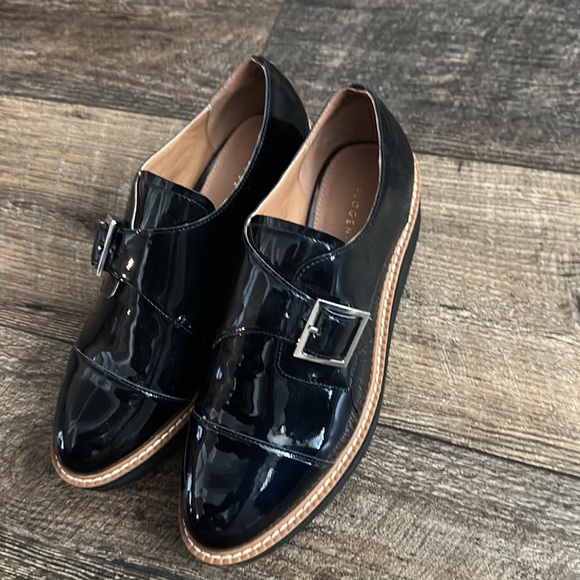 Navy Blue Patent Leather Oxford Shoes - Picture 5 of 5